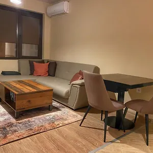 https://stylish-urban-apart-new-2021-close-to-the-beach.varna-hotels.com